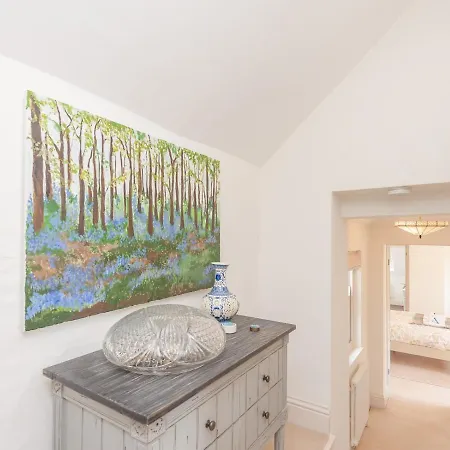 Holiday home Pass The Keys Breathtaking View Family Home Leeds *